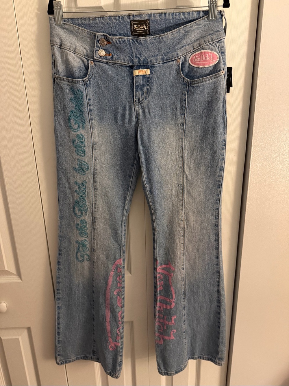 ✨NWT✨Von Dutch Asymmetric Waist Flare Jeans Size 5/27 Slipstream Wash